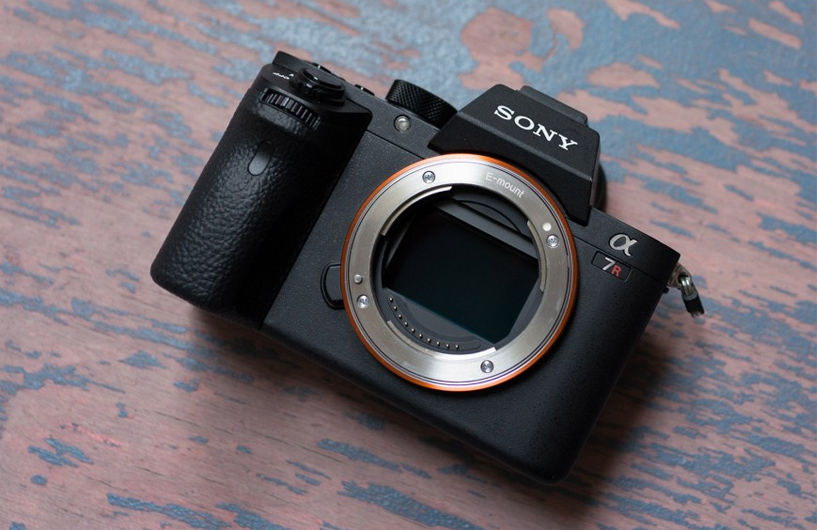 Корпус на Sony Alpha ILCE-7RM2