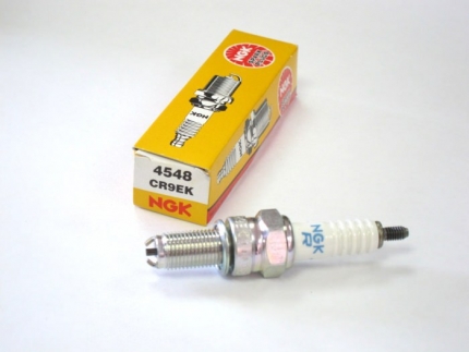 NGK CR9EK (4548)